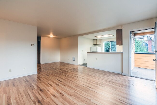 Interior Photo - Chen