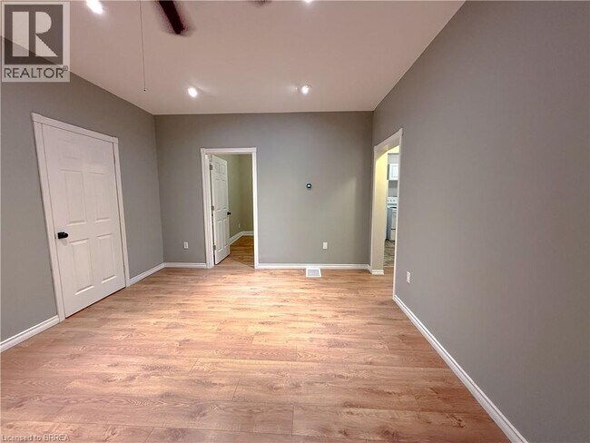 Photo du bâtiment - 25 Drummond St