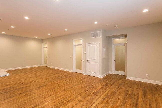 Building Photo - 2023 Rittenhouse Square