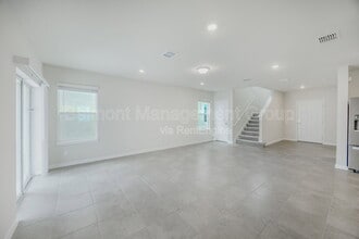 Building Photo - 6107 Wooded Brush Aly