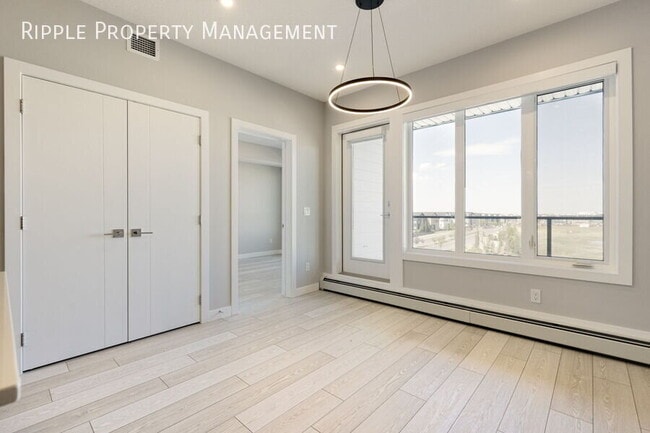 Building Photo - Modern 2 Beds, 2 Baths Apartment/Condo | 2 Pets Allowed. 20lbs Max