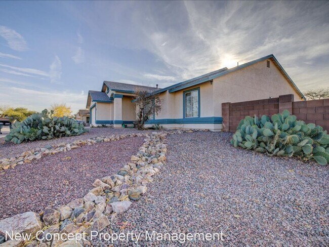 Foto del edificio - 3 br, 2 bath House - 7570 S. Errigal Lane