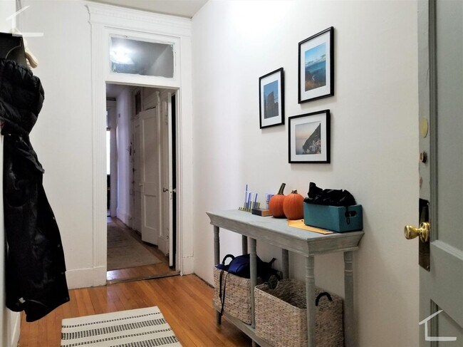 Foto del edificio - AWESOME ALLSTON 2 BED!!!