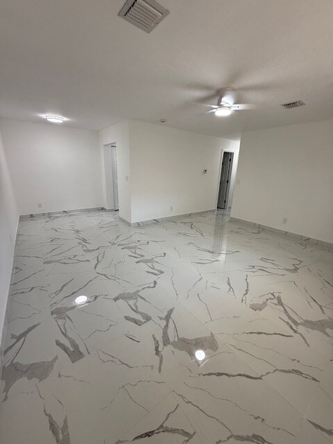 Foto del edificio - 5962 NW 19th St