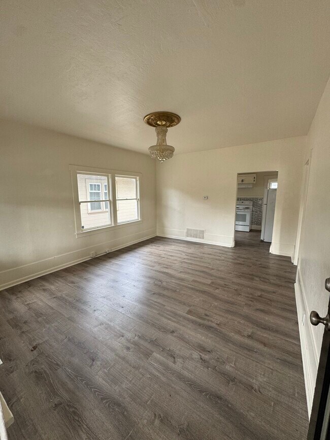 Sala de estar - 102 N 14th St