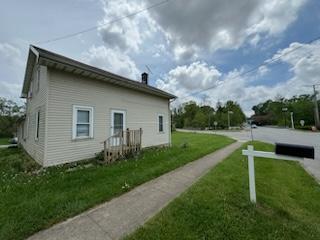 Primary Photo - 230 W Main St