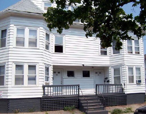 Building Photo - 33-35 Redwing St