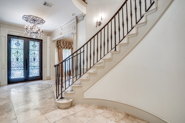 Building Photo - 4309 Fairfax Ave