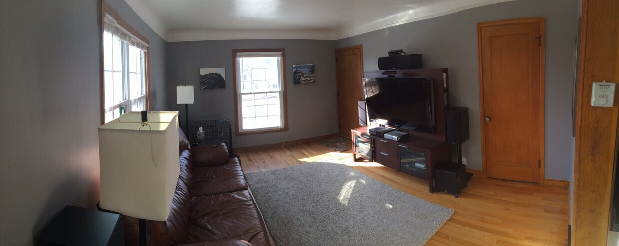 Foto principal - 4315 Cedar Ave S