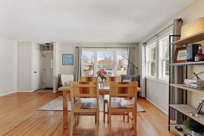 Building Photo - 1209 8th Ave S