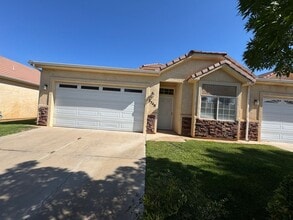 Building Photo - 2548 W 225 N