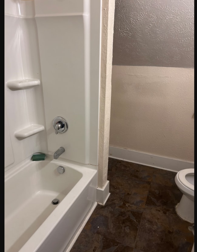 Building Photo - 6010 Wakefield Ave