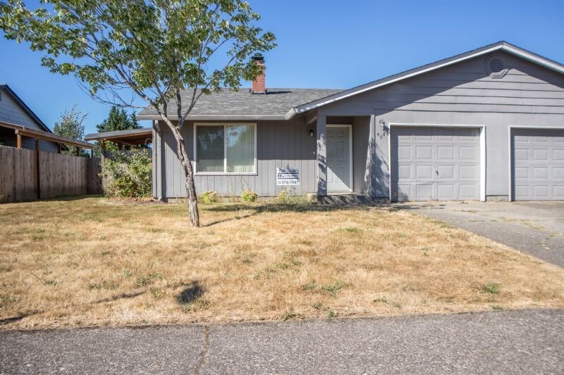 Primary Photo - 3 Bedroom duplex in great location!