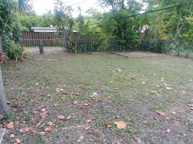 Foto del edificio - 1541 NE 131st Ln