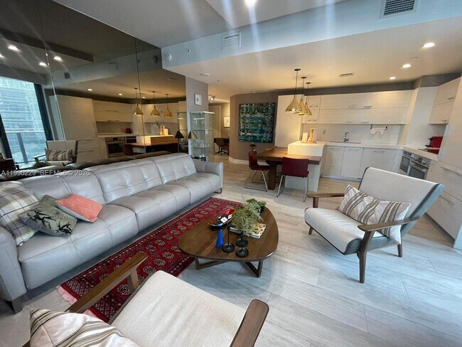 Foto del edificio - 45 SW 9th St