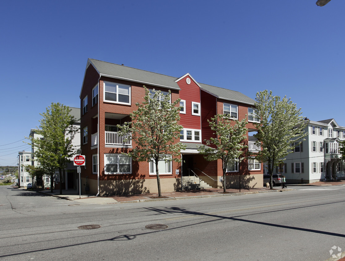 Foto del edificio - 255 Cumberland Ave