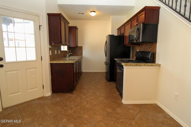 Building Photo - 2210 Hannah Leigh St