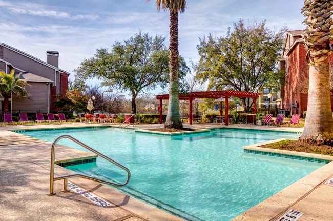 Building Photo - z-031726-The Orion