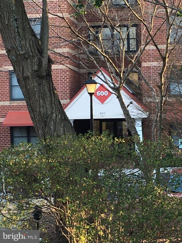 600 McKinsey Park Dr Unit 1501, Severna Park, MD 21146 Condo for