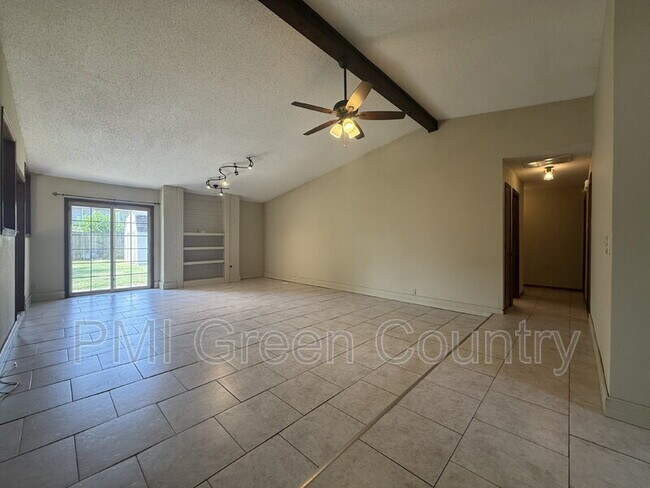 Foto del edificio - 7530 E 78th St