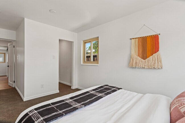 Habitación principal - 1050 E Dartmouth Ave