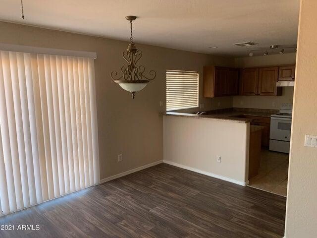 Foto del edificio - 57 S 227th Ln