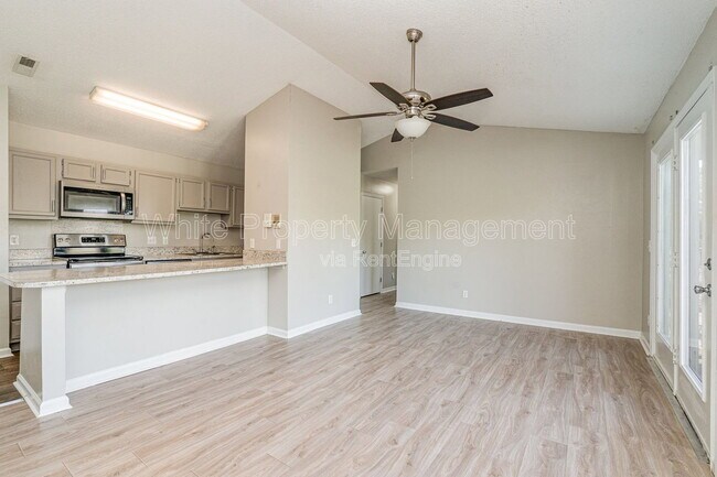 Building Photo - 6165 Meadow Rose Ln