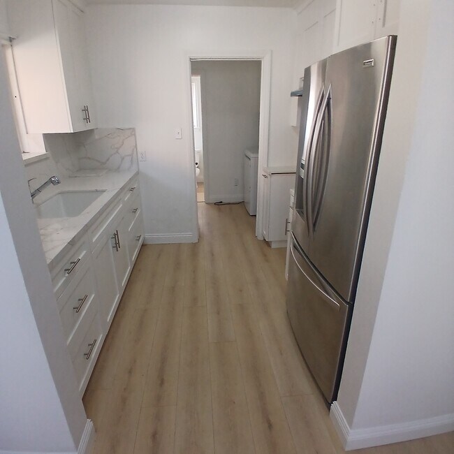 Foto del edificio - 434 S Del Mar Ave