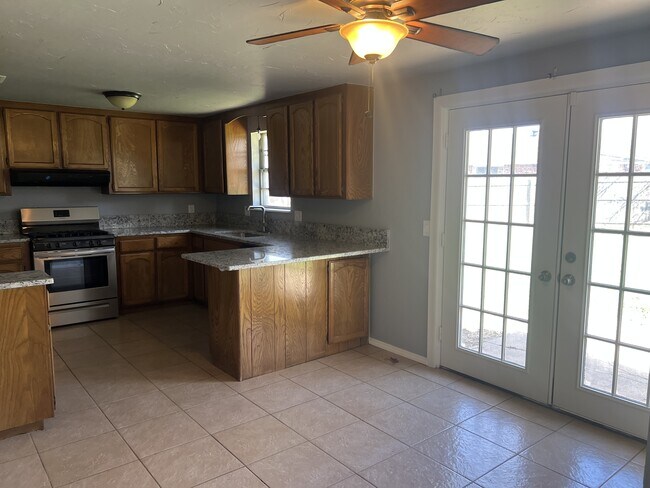 Foto del edificio - 1101 Teal Pl