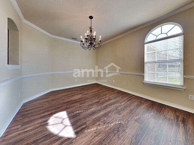 Building Photo - 1703 Chadwick Drive