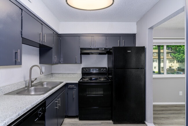 Building Photo - Riverside Heights