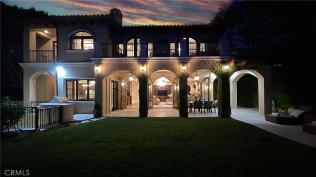 Building Photo - Luxury big beautiful mansion in sunny Sant...