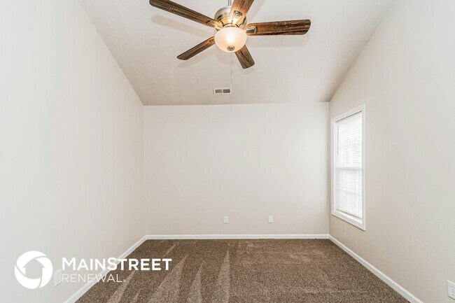 Foto del edificio - 5112 Parkerwood Dr