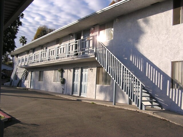 Building Photo - 265-267 Cedar Rd