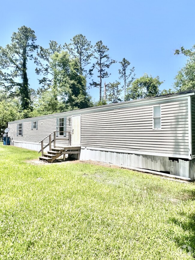 Building Photo - 1090 Clark Rd