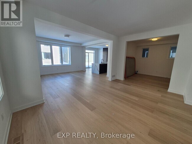 Building Photo - 805 Pearly Everlasting Crois.