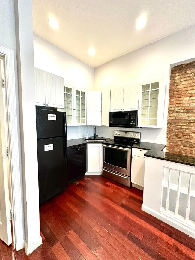 Foto del edificio - 2215 Eutaw Pl