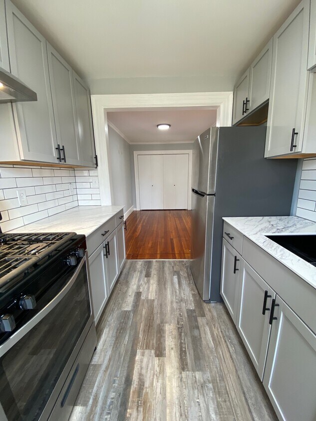 302 Barrington St Unit 2, Rochester, NY 14607 302 Barrington St