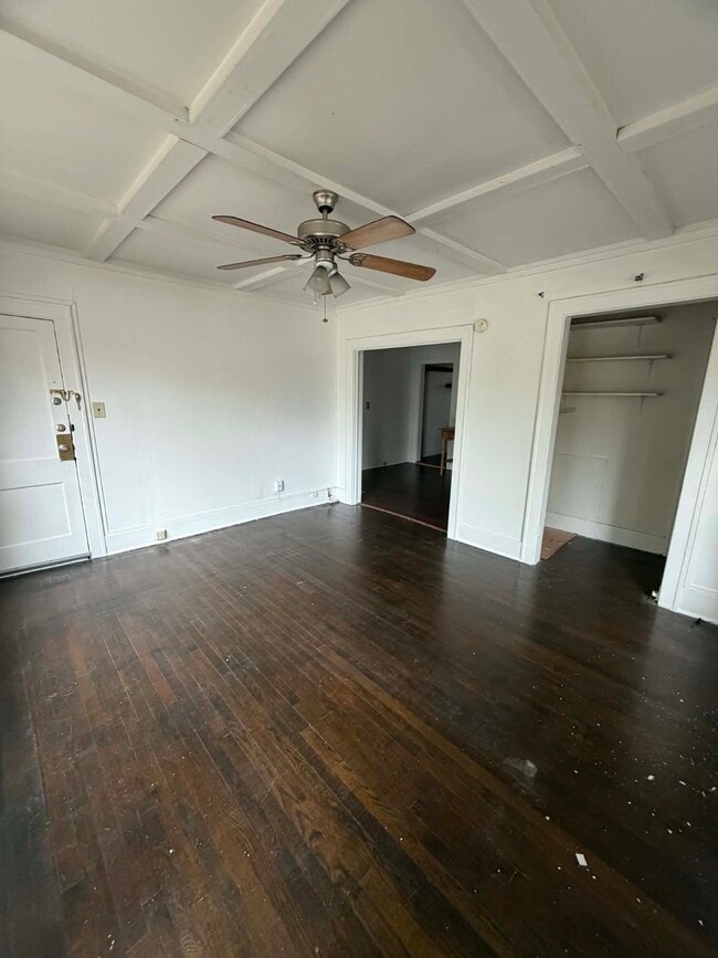 Foto del edificio - 1302 W Bell St
