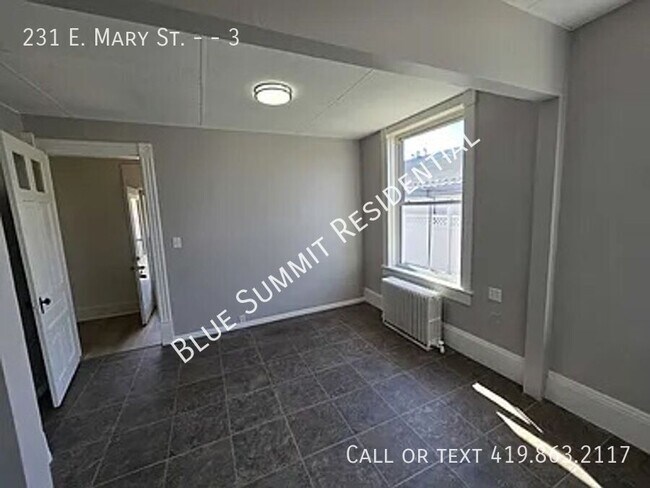 Foto del edificio - 231 E Mary St