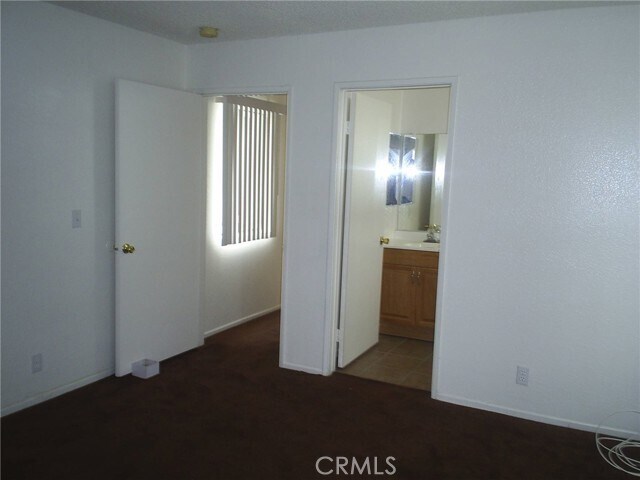 Building Photo - 811 Java Ave