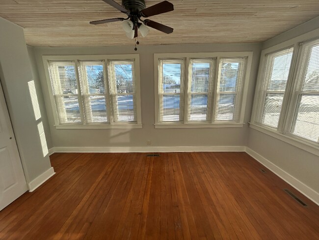 Foto del edificio - 201 Bonito St