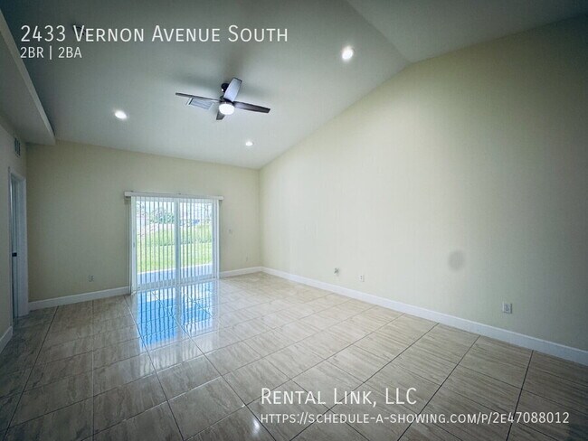 Foto del edificio - 2433 Vernon Ave S