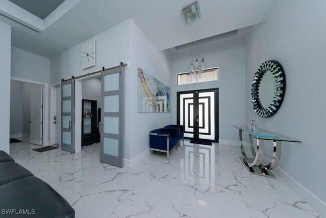 Foto del edificio - 4024 Chiquita Blvd S