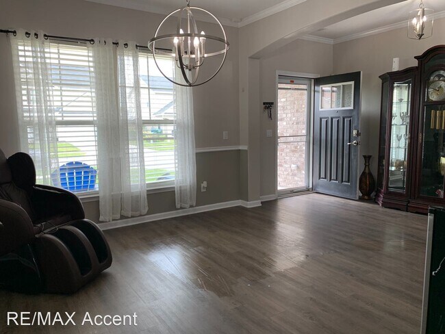 Building Photo - 4 br, 2.5 bath House - 8 Coronedo Lane