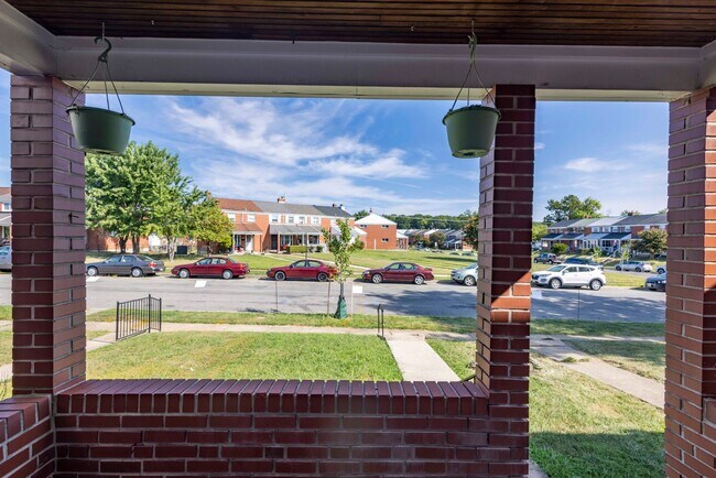 Foto del edificio - Charming 3Bed/1.5Bath in Dundalk!