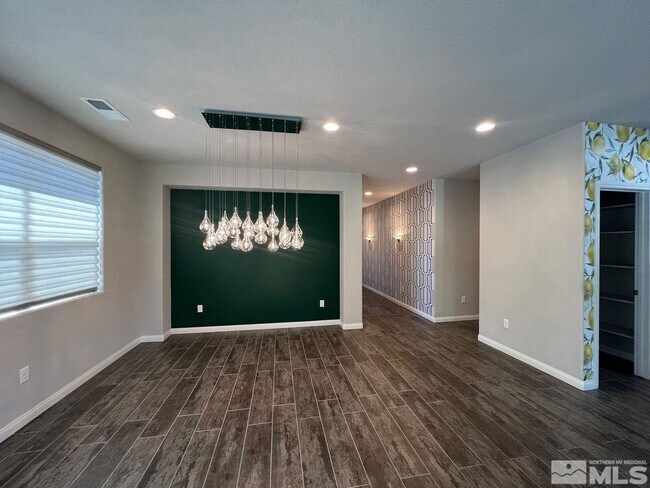 Building Photo - 774 Sweet Briar Ln