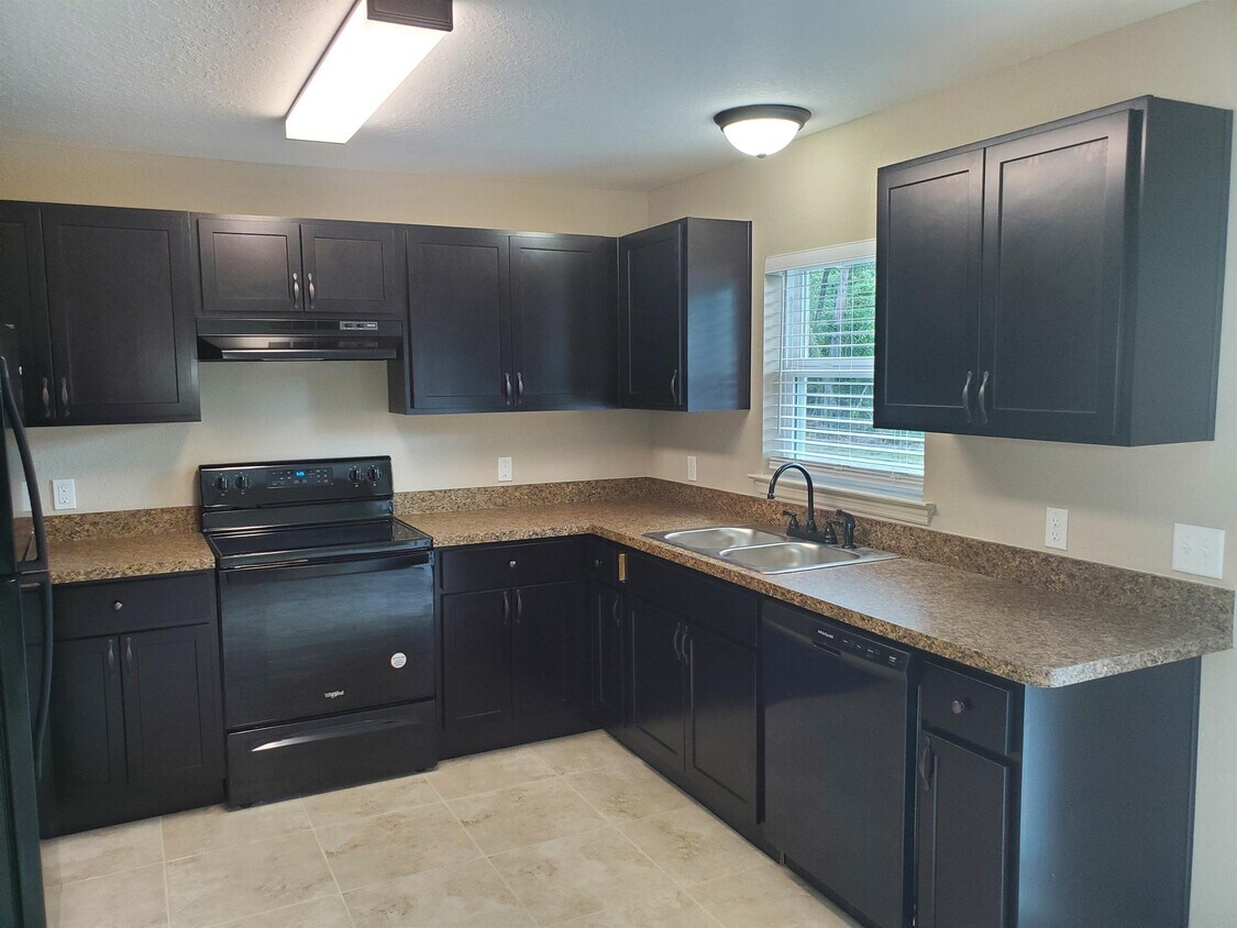 Foto del edificio - 528 Marion Oaks Ln