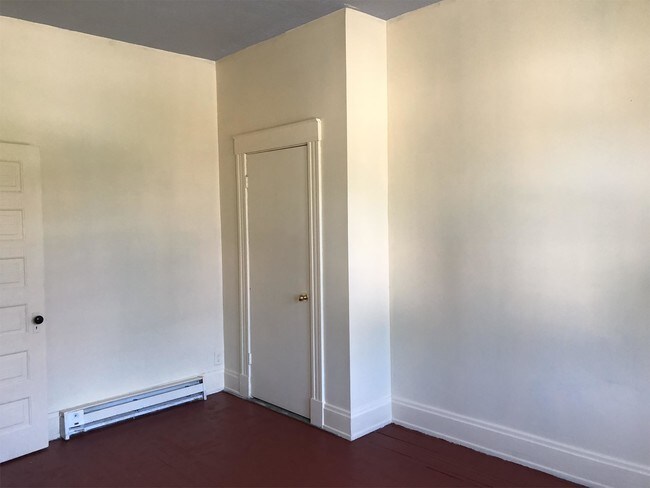 Foto del edificio - 1178 Kuhlman Ave