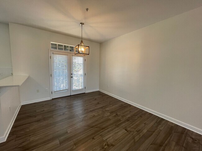 Foto del edificio - 2 Bedroom 2 Bathroom South Tampa Townhome!!